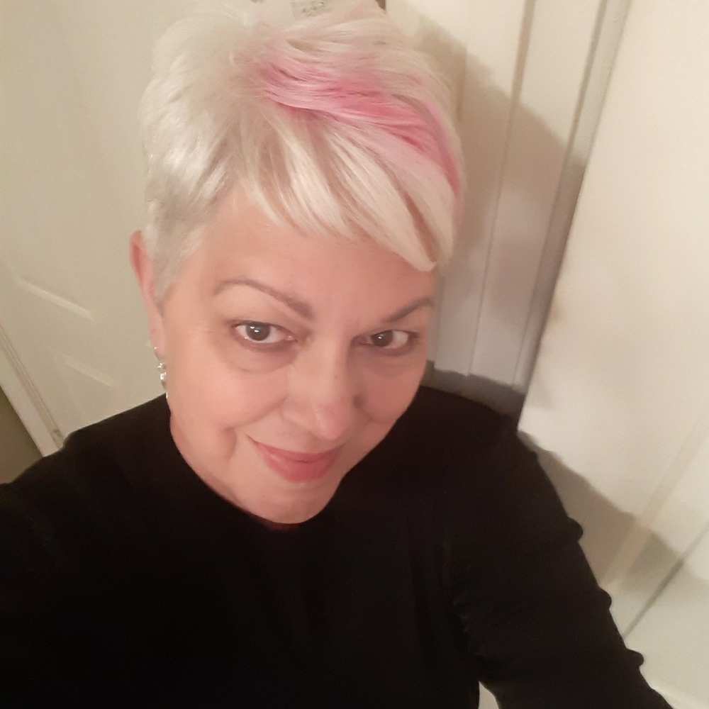 Meet your Posher, Pam
